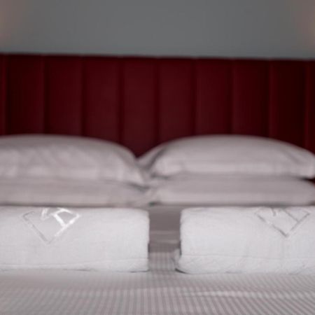 K Modern Hotel Peschiera del Garda Exterior photo